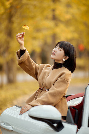 老公把舌头放进我B里搅拌